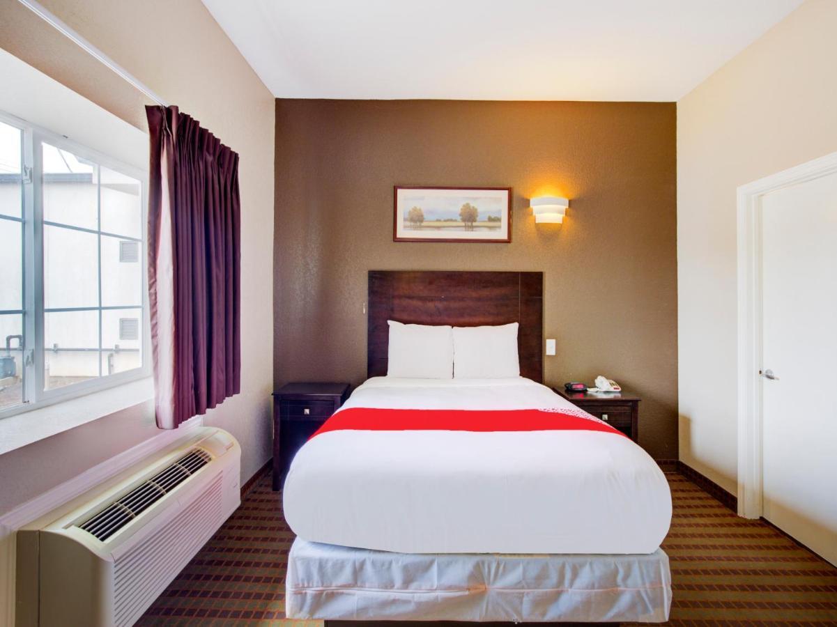 Hotel Dilley Grand Kültér fotó