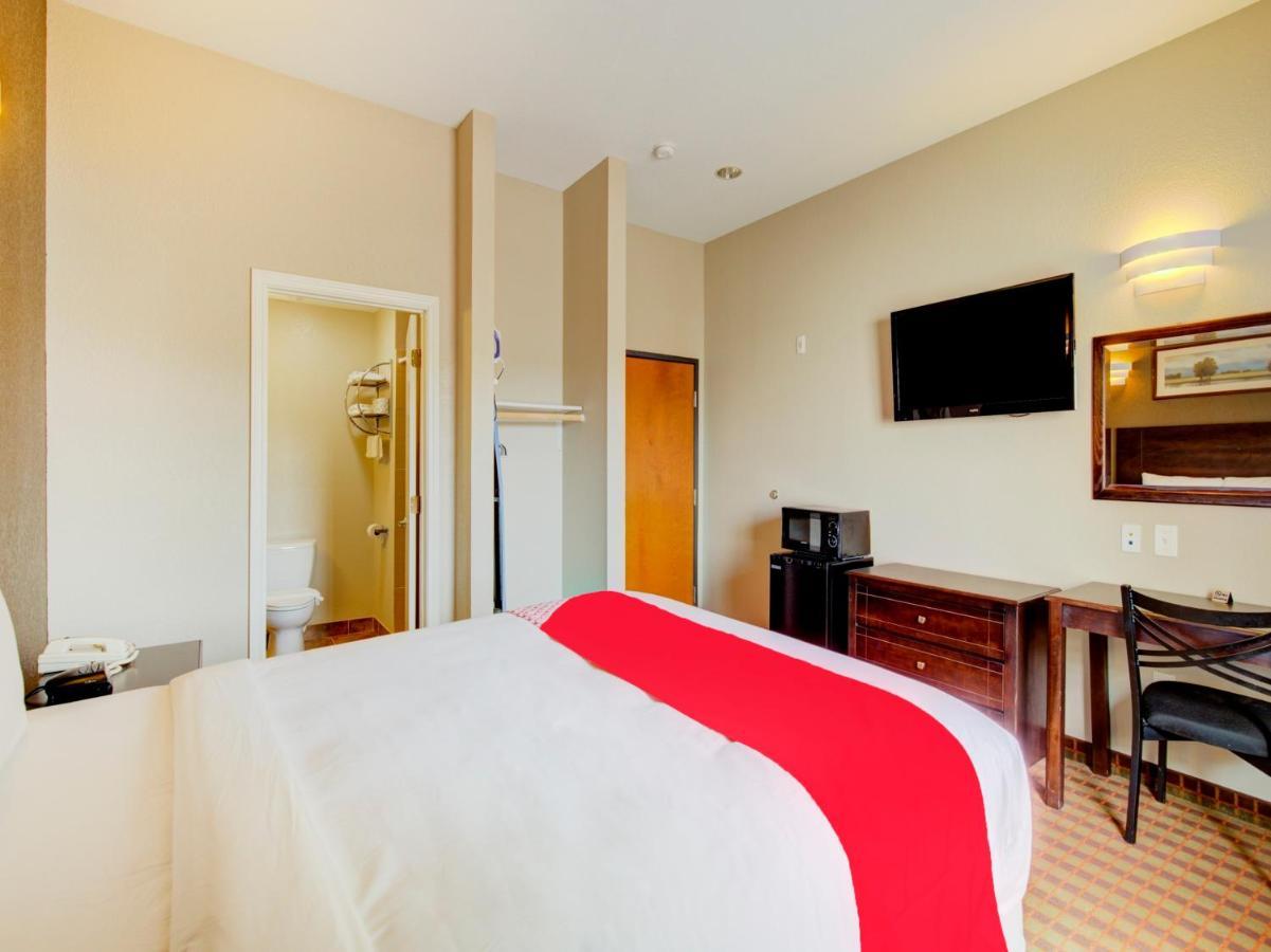 Hotel Dilley Grand Kültér fotó