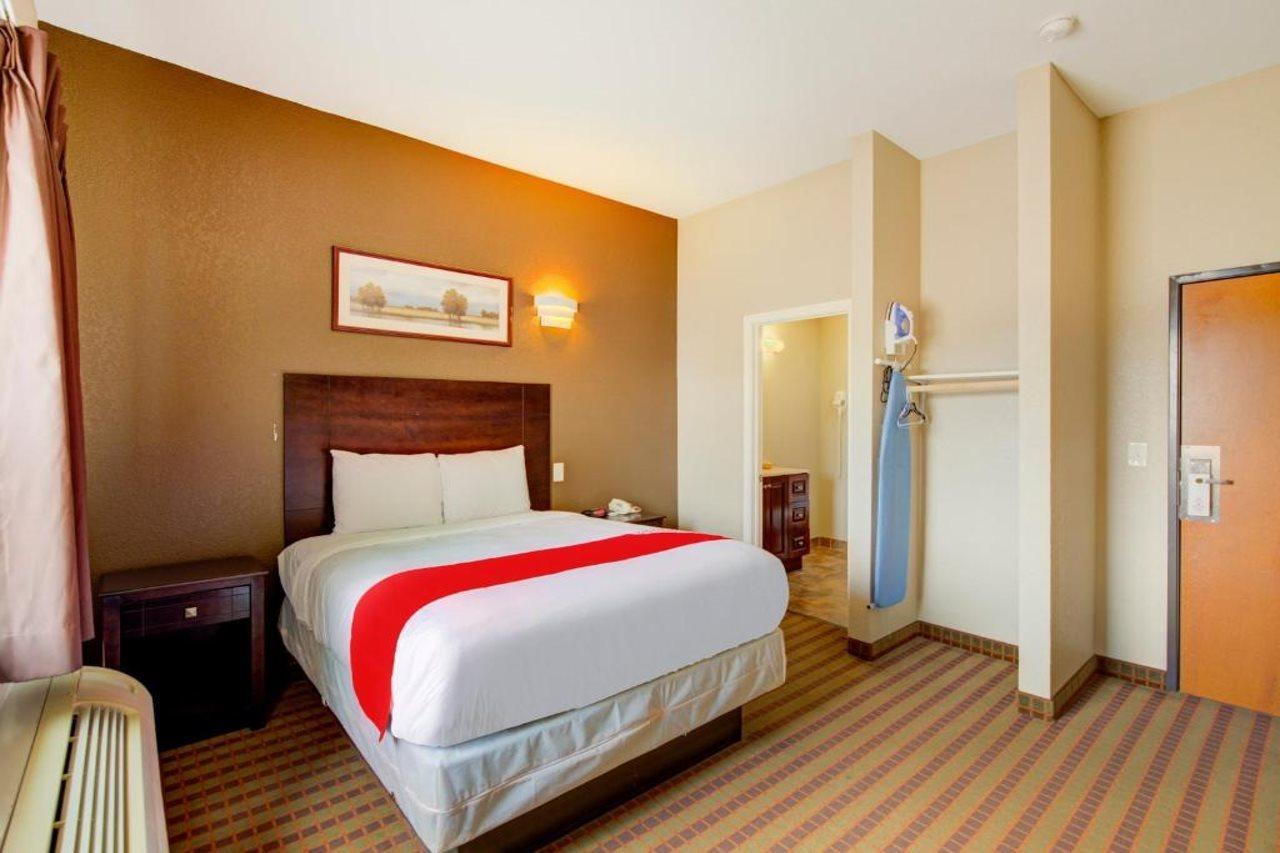 Hotel Dilley Grand Kültér fotó