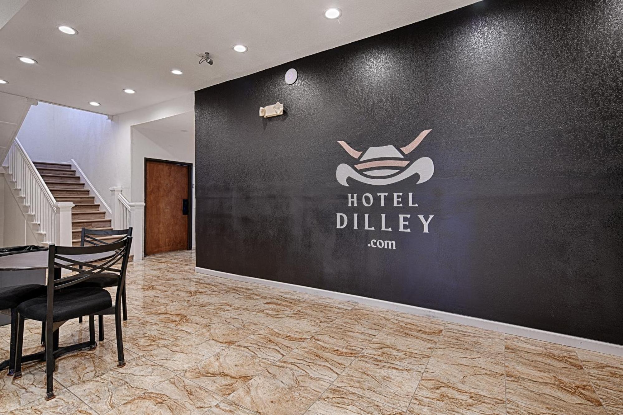 Hotel Dilley Grand Kültér fotó