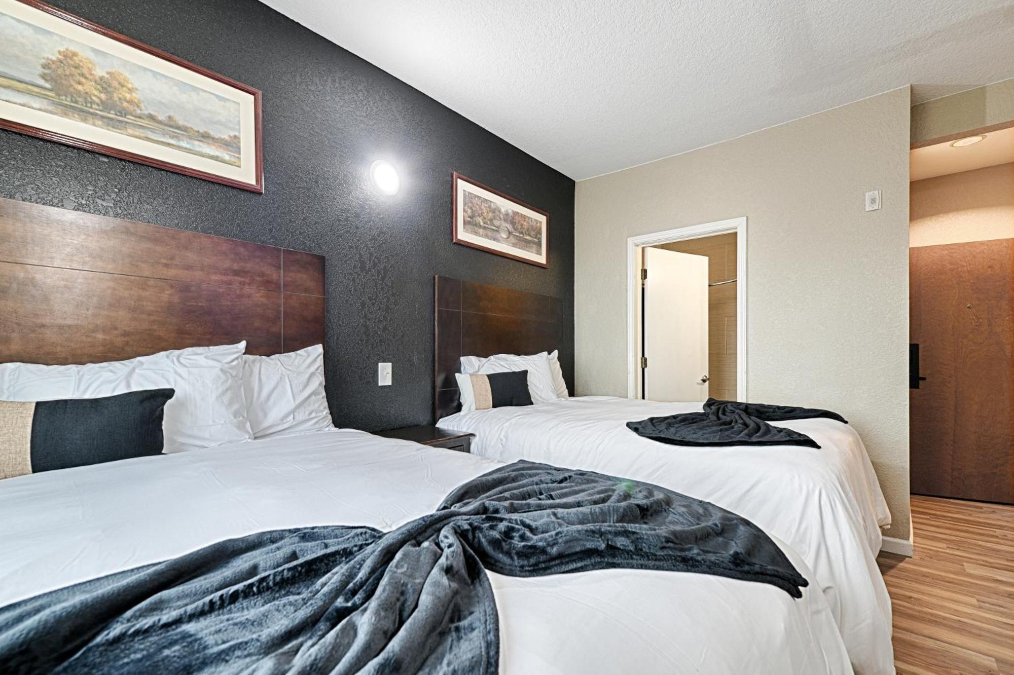 Hotel Dilley Grand Kültér fotó