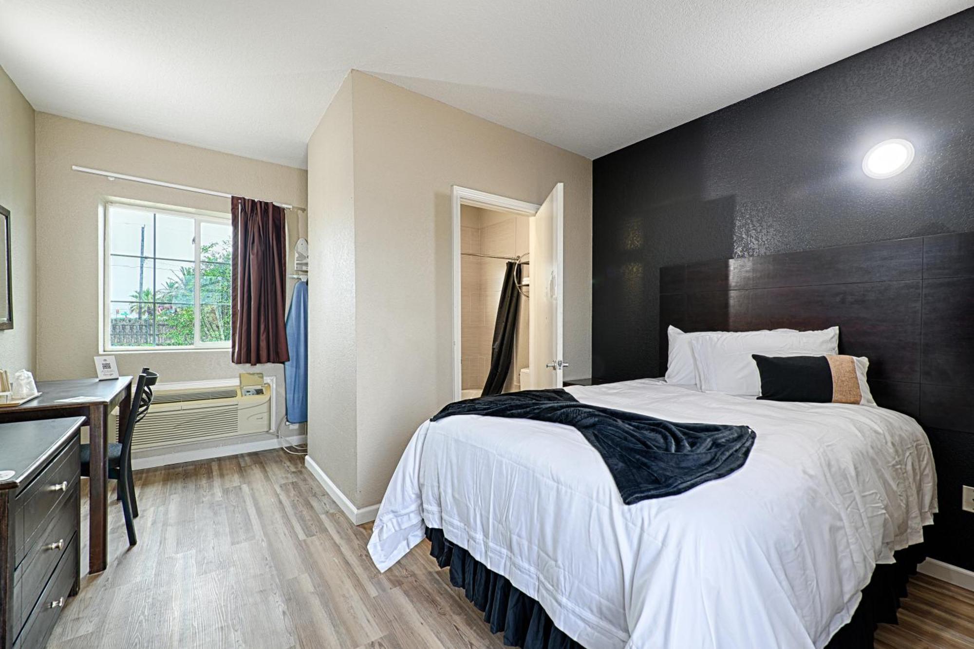 Hotel Dilley Grand Kültér fotó